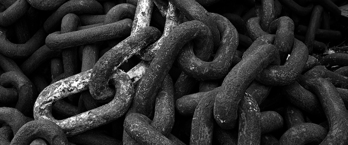 blockchain large metal chains