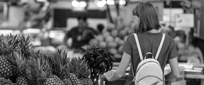 customer insight woman shopping at a supermarket