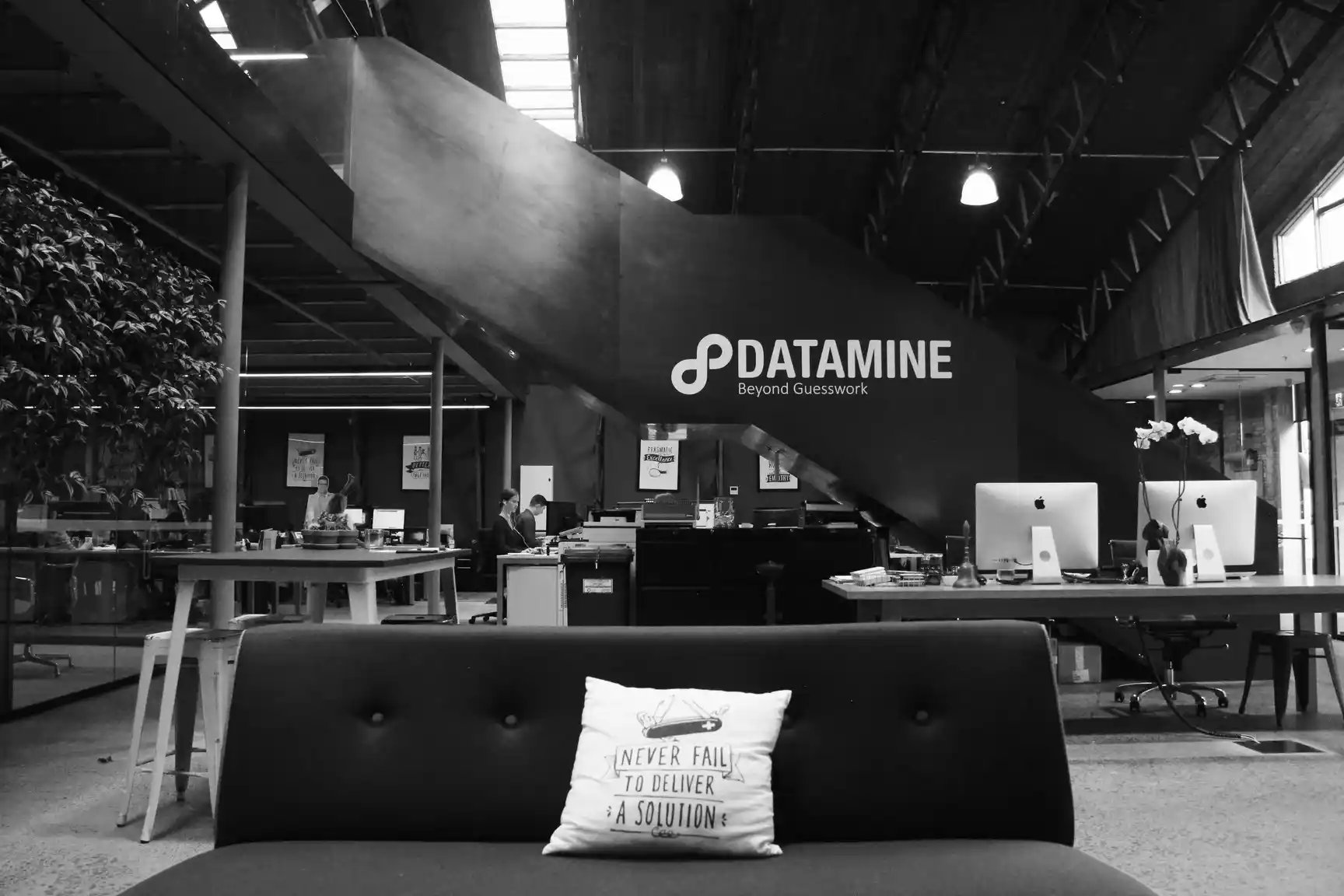 Office – 193-1 WebP